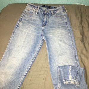 Hollister mom jeans